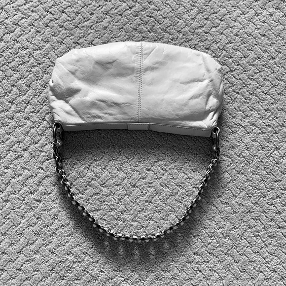 Handbag - Picture 2 of 5